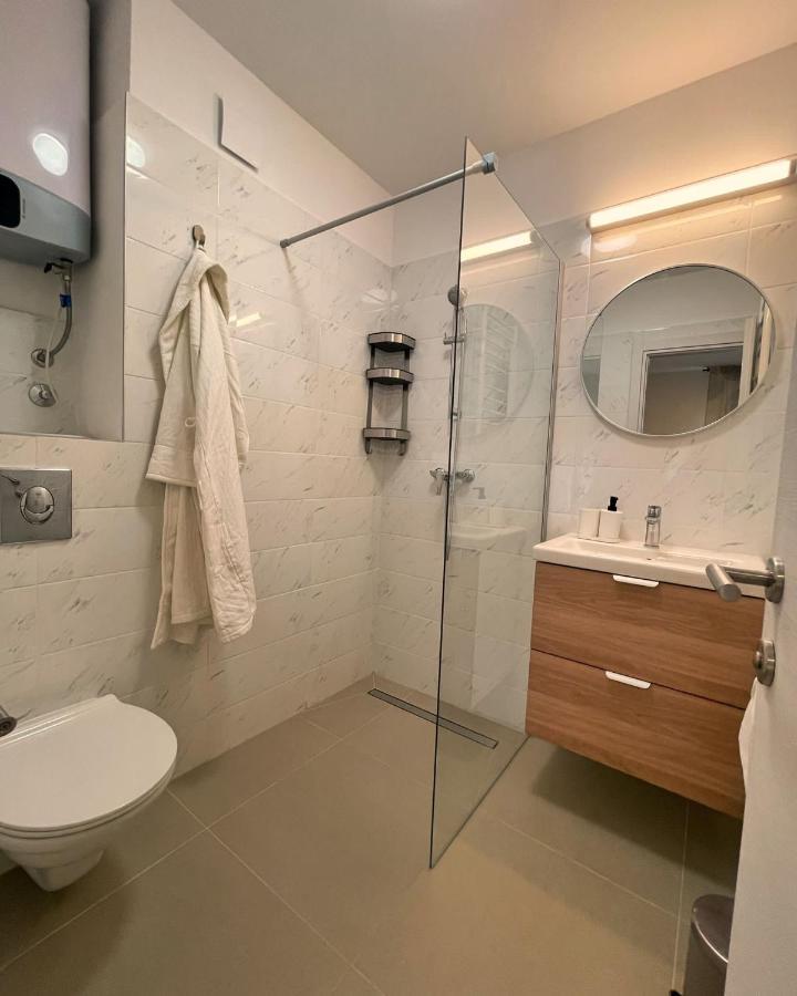 Luxe 4Br Apartment Split Bagian luar foto